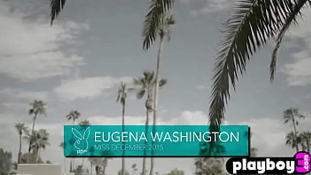 Black mature Eugena Washington shows off her amazing figure and full nudity