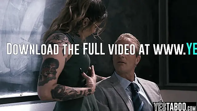 Big ass Latina MILF fucks her big dick former teacher and squirts