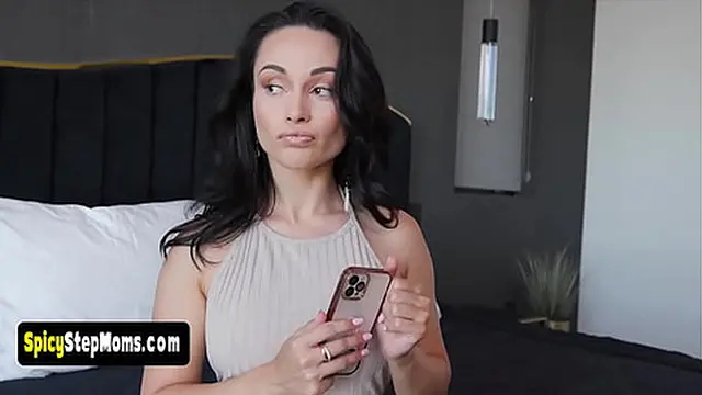 New milf′s fiery Italian allure ignites my deepest fantasies