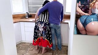 Stepmom savors intimate touches and welcomes a cock🌭 in her backside
