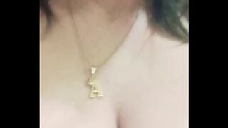 MATURE VENEZUELAN SQUIRT