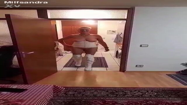 German older woman Sandra takes it in the pants during Sommer 2025