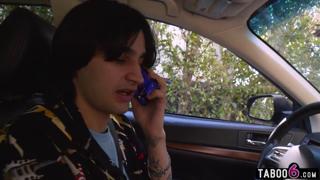 Mom's wild sexual meltdown: Stepqueen Syren Demer gets her horny🥵 groove on